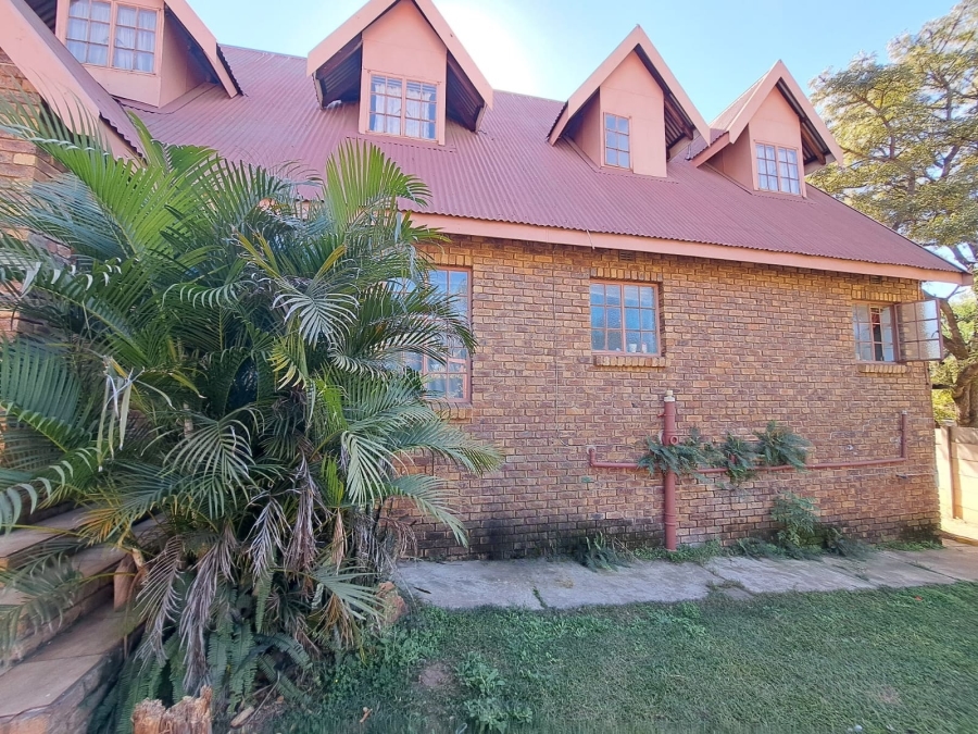 4 Bedroom Property for Sale in Safari Gardens North West